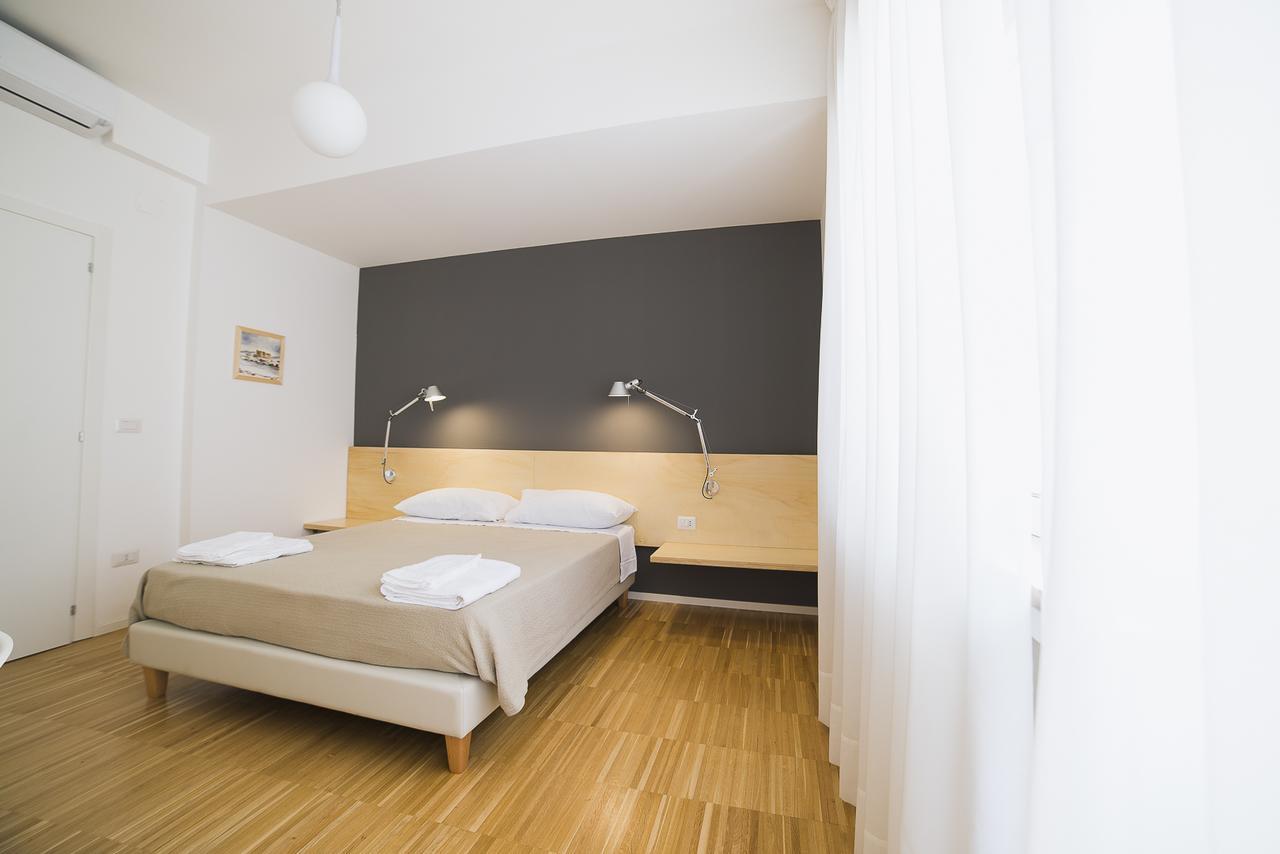 Bed and Breakfast Le Stanze Di Piazza Dei Martiri Neapel Exterior foto