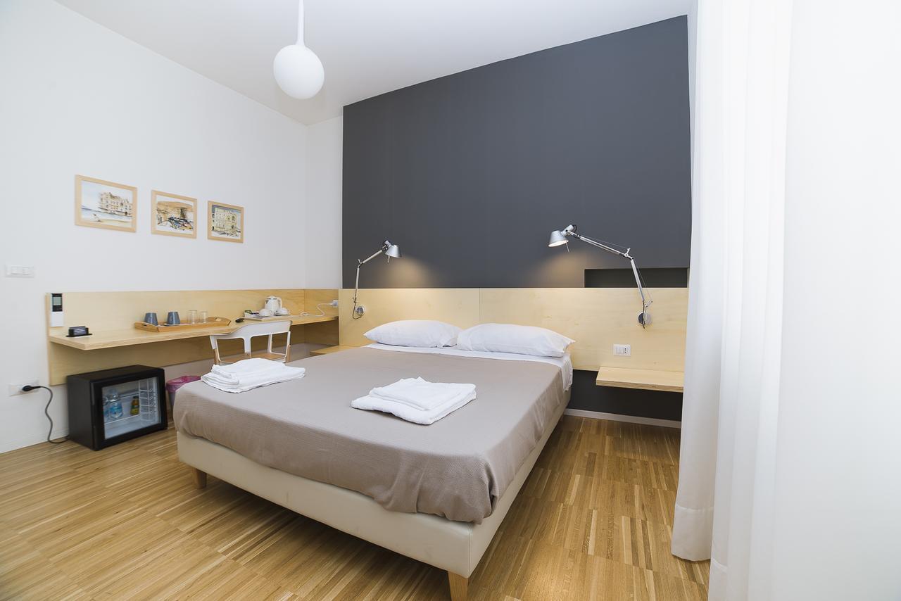 Bed and Breakfast Le Stanze Di Piazza Dei Martiri Neapel Exterior foto