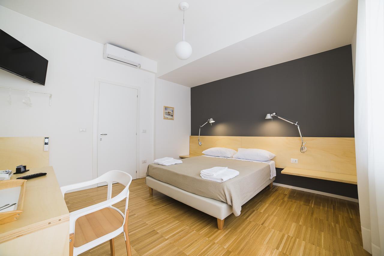Bed and Breakfast Le Stanze Di Piazza Dei Martiri Neapel Exterior foto